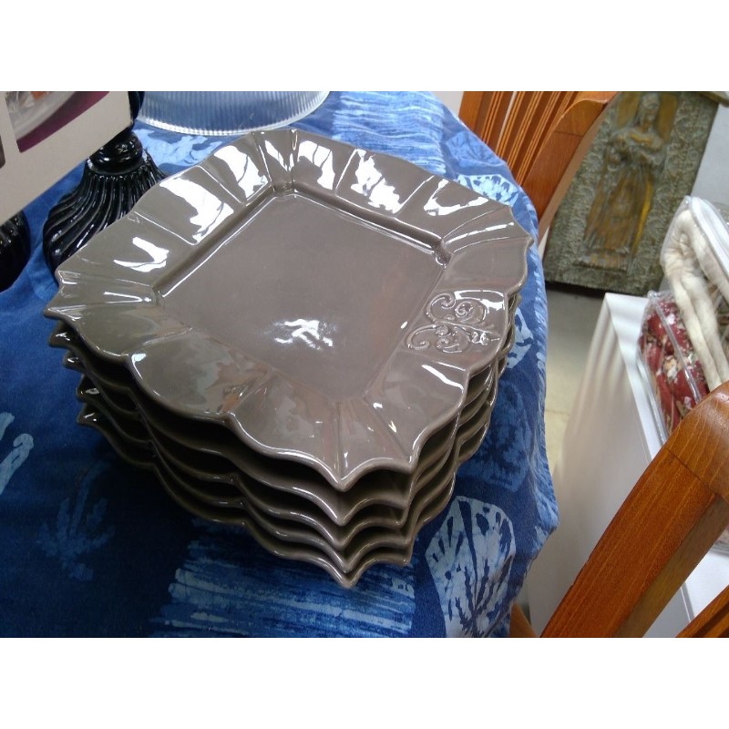 lot-5-assiettes-taupes